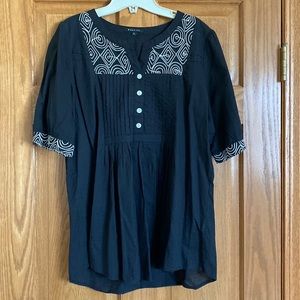 😍Panitti black top. Size L